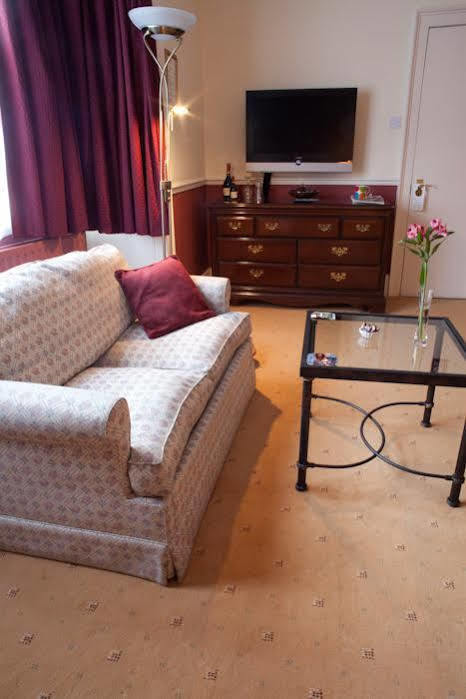 Orchard Club Hotell Knaresborough Eksteriør bilde